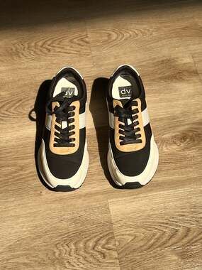DV by Dolce Vita Bettie Sneakers in Black and White